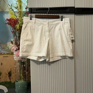 Crown & Ivy Women's White Bermudas